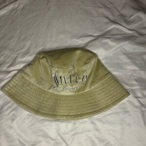 FOREVER 21 Juicy Couture Bucket Hat